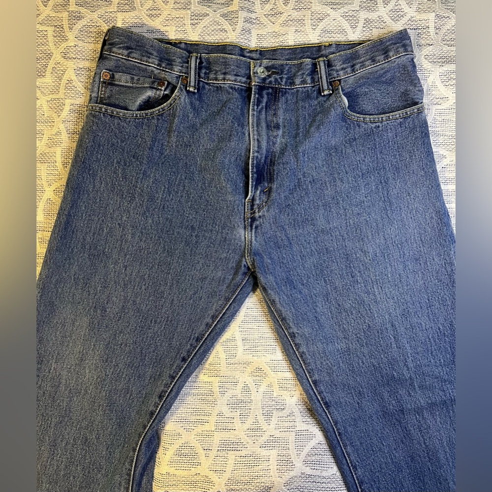 Levi's 517 Men's 38x30 Blue Jeans - Picture 2 of 4